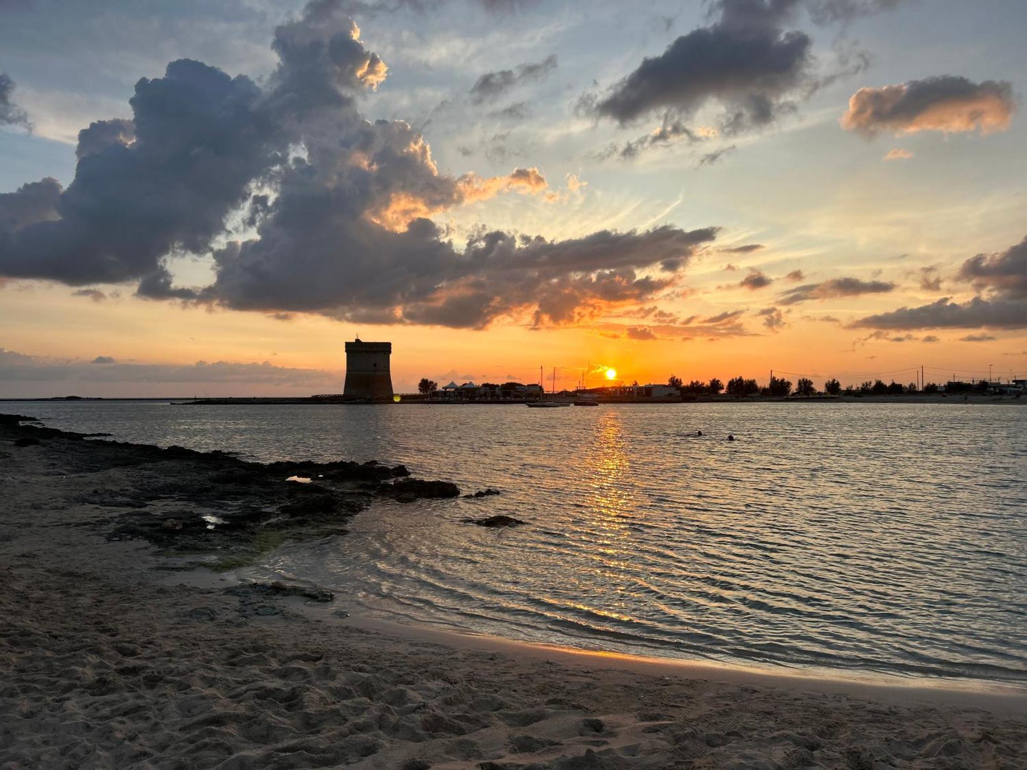 Salento Casa Vacanza Il Focolare Torchiarolo Extérieur photo